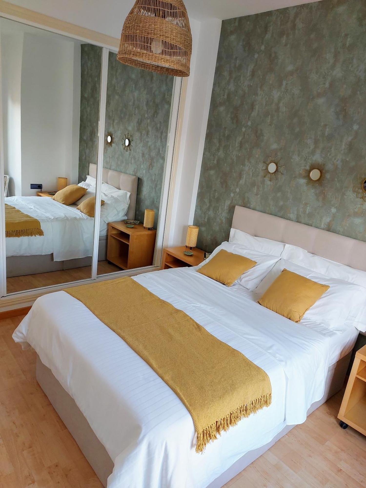 Apartamento Las Floritas Малага Экстерьер фото