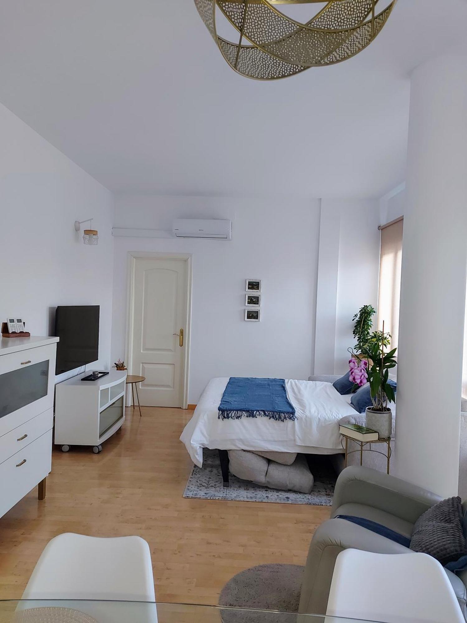 Apartamento Las Floritas Малага Экстерьер фото