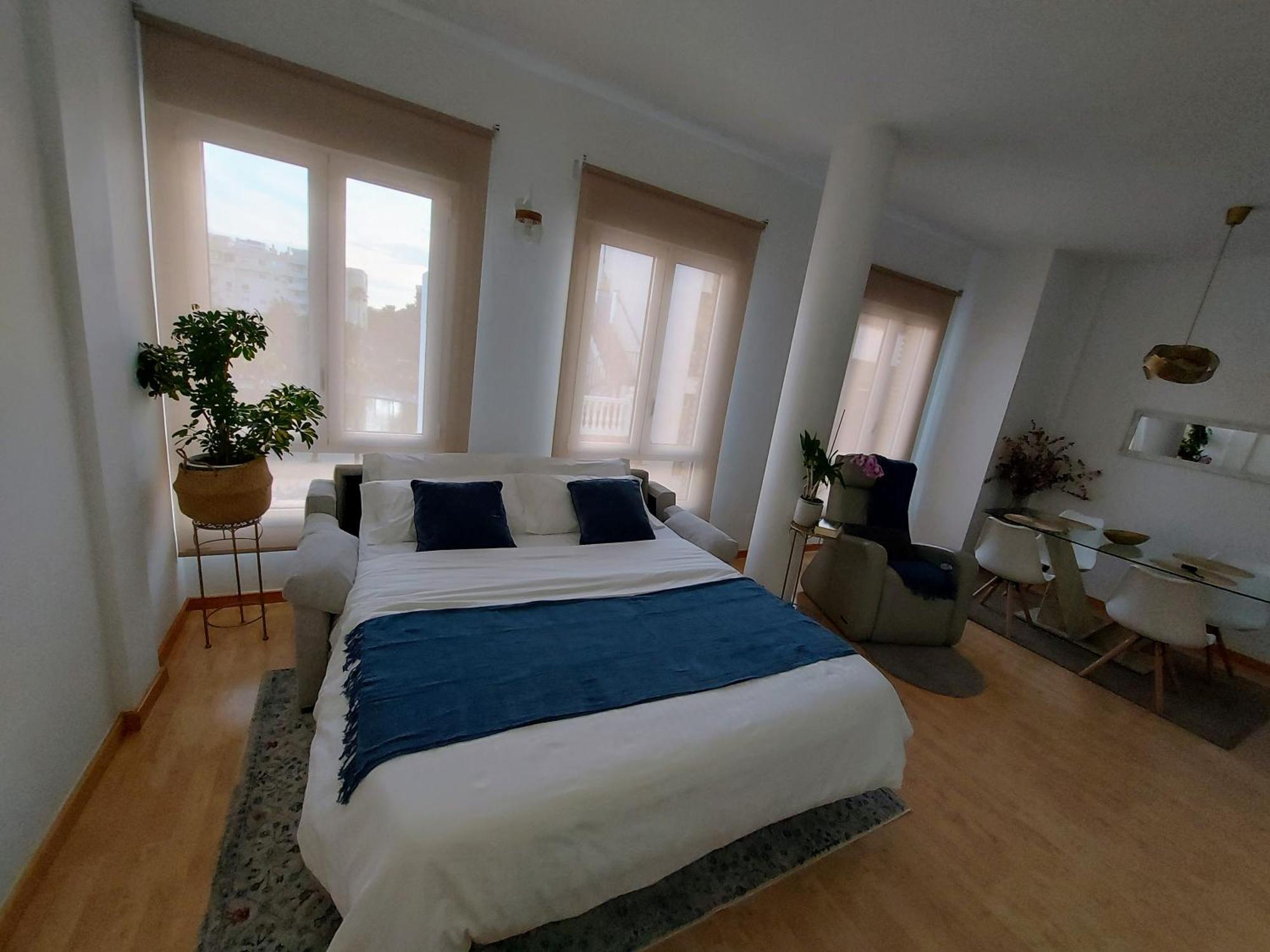 Apartamento Las Floritas Малага Экстерьер фото